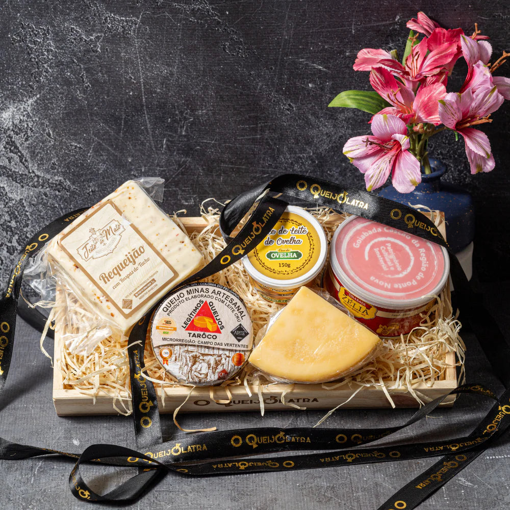 Cesta 2 – Seleção Artesanal de Queijos & Delícias Mineiras