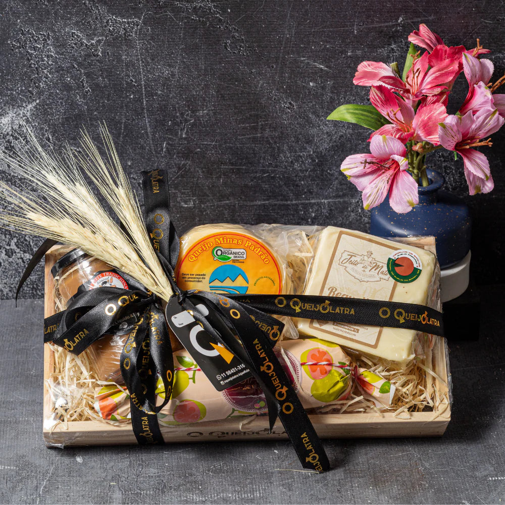 Cesta 5 – Seleção Artesanal Queijólatra com Queijos Orgânicos & Sabores de Minas